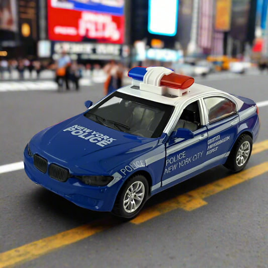 1:32 Police Diecast Car w LightMusic